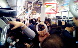Tokyo's rush hour by the numbers